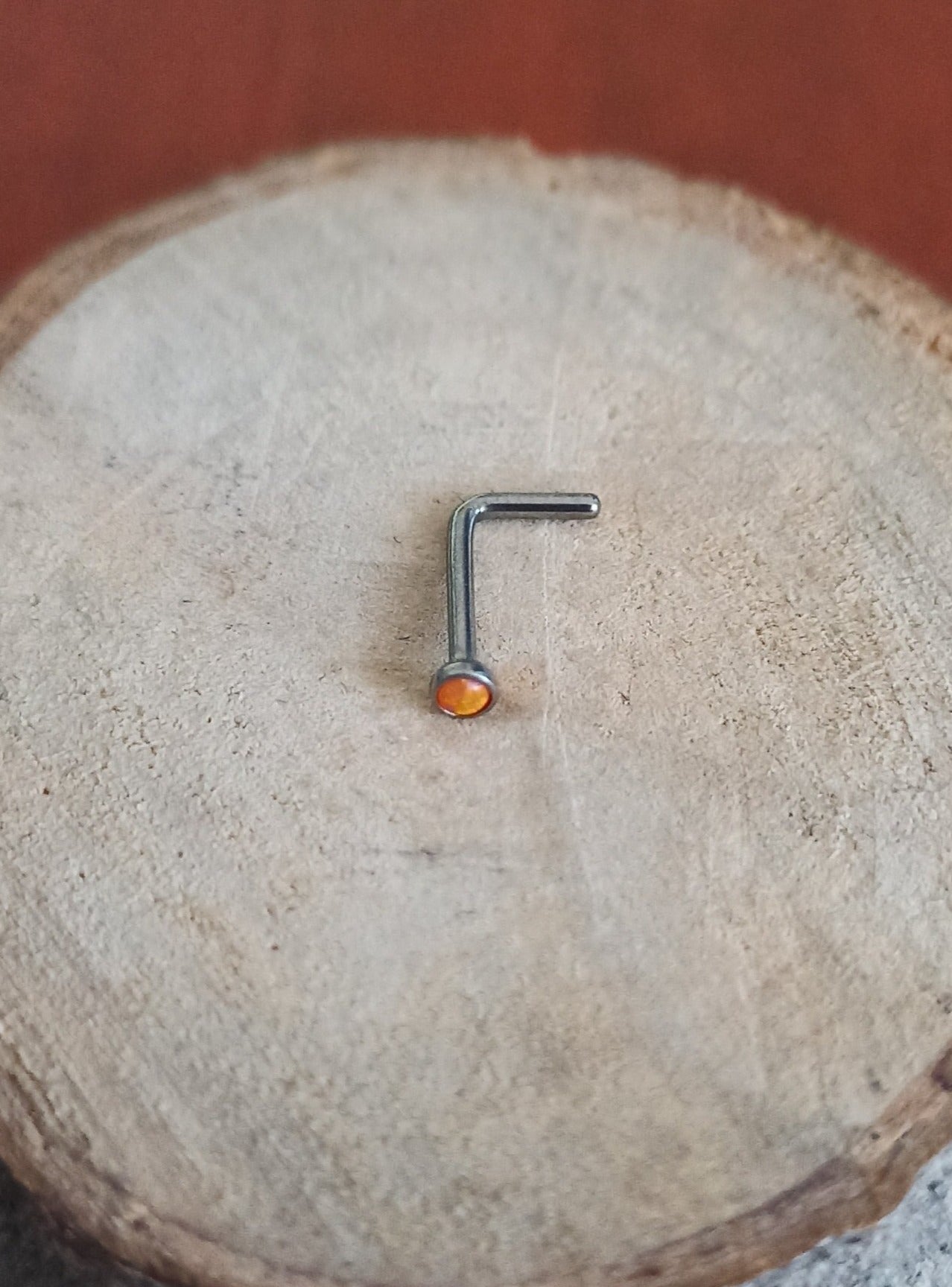REP Nostril Forma de L Titanio G23 - Piedra Opalita (0,8mm;7;2mm) (20G)