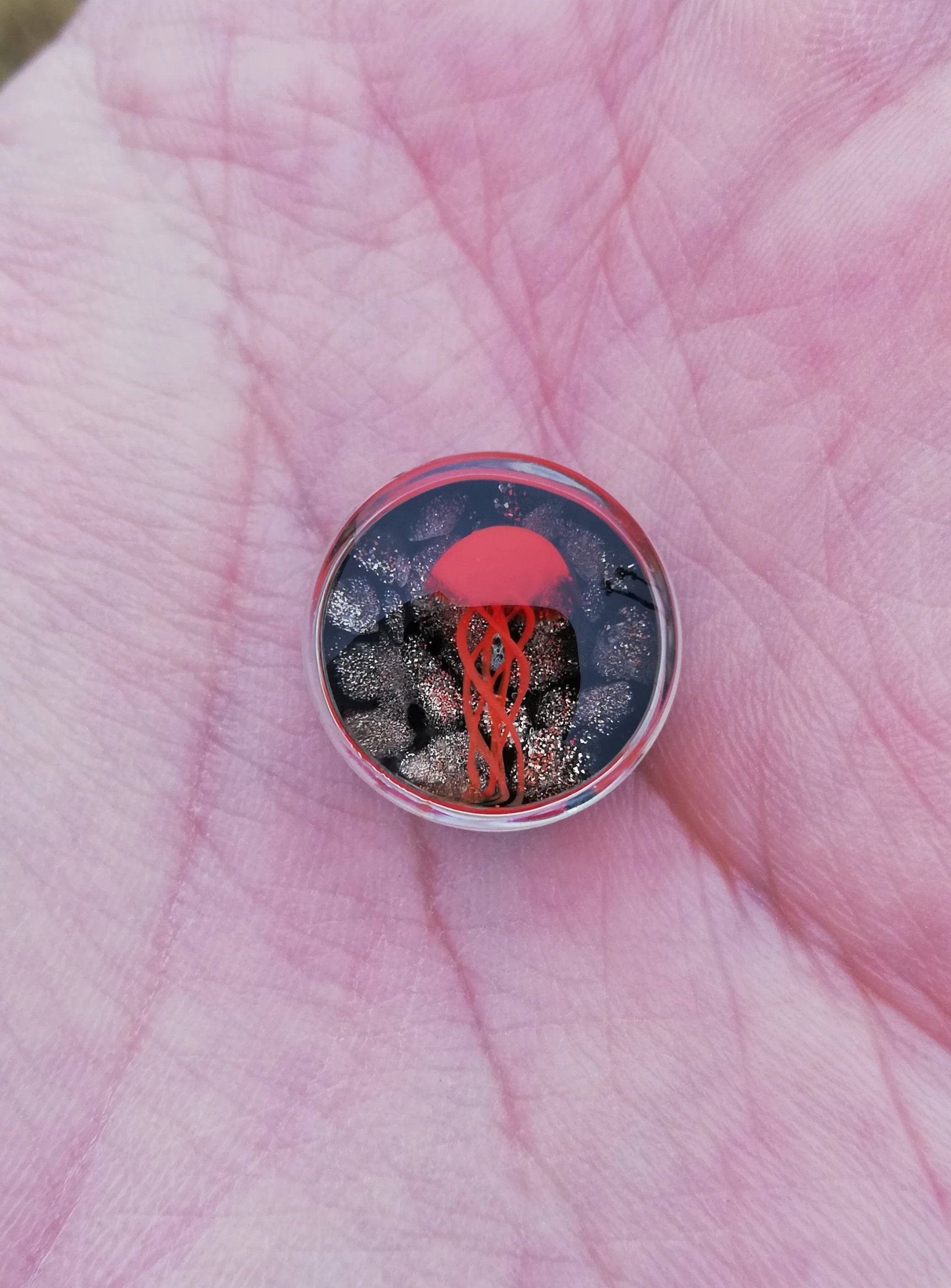 Expansion Pyrex - Medusa Roja Fondo Negro Burbujas Doradas (8mm a 16mm)