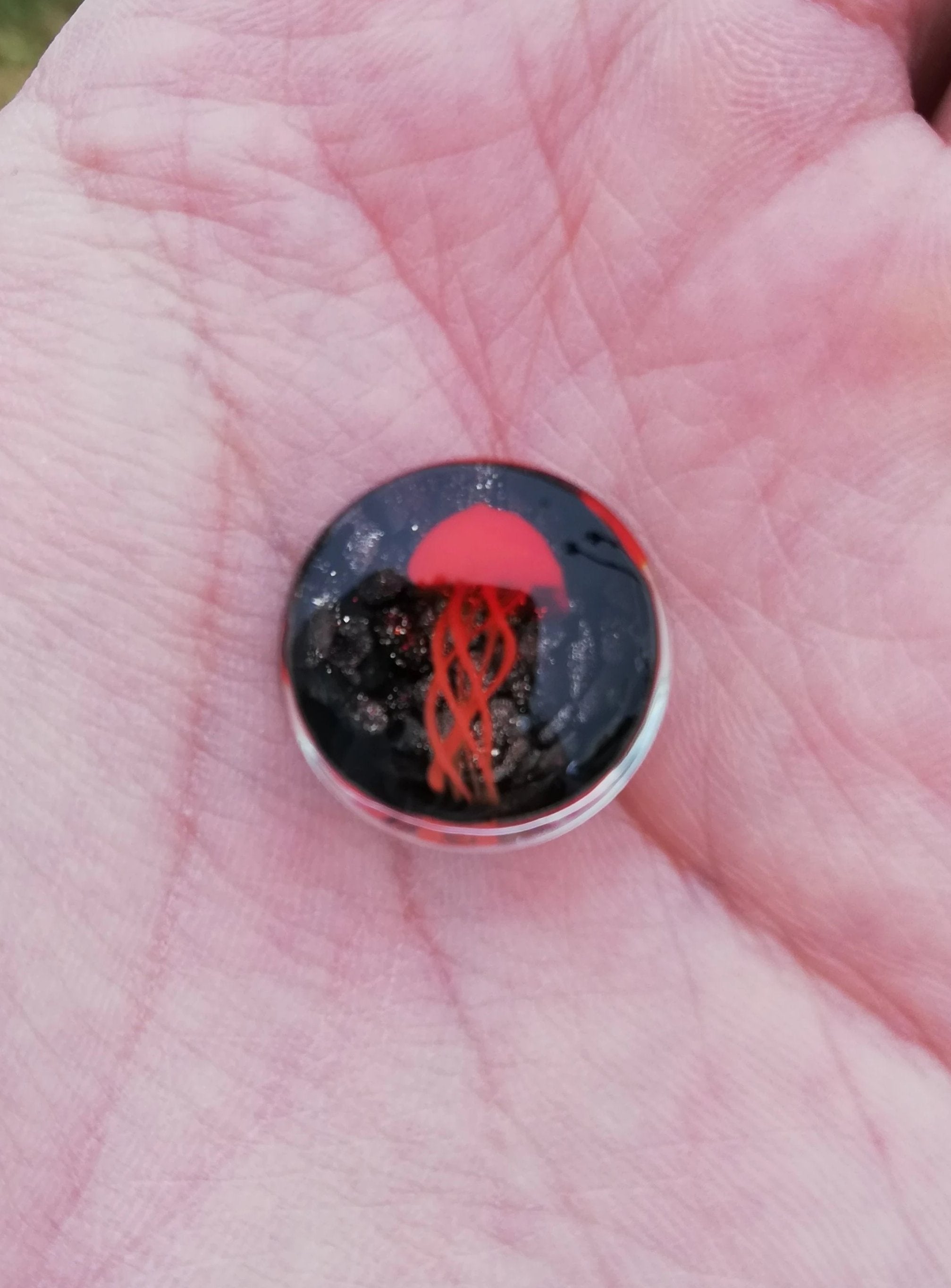 Expansion Pyrex - Medusa Roja Fondo Negro Burbujas Doradas (8mm a 16mm)