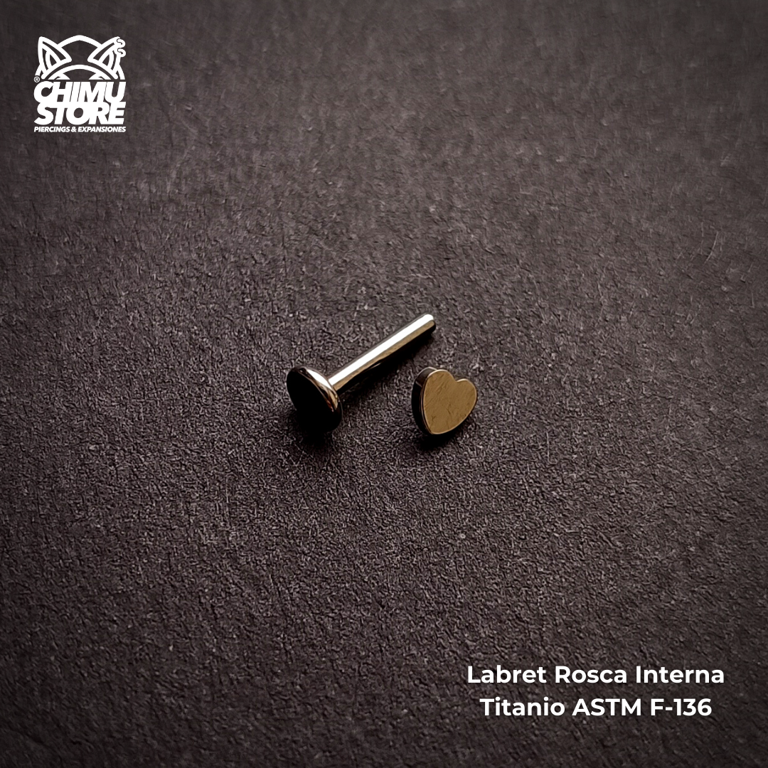 Labret Titanio ASTM F-136 - Corazón (1,2mm;8mm) (16G)