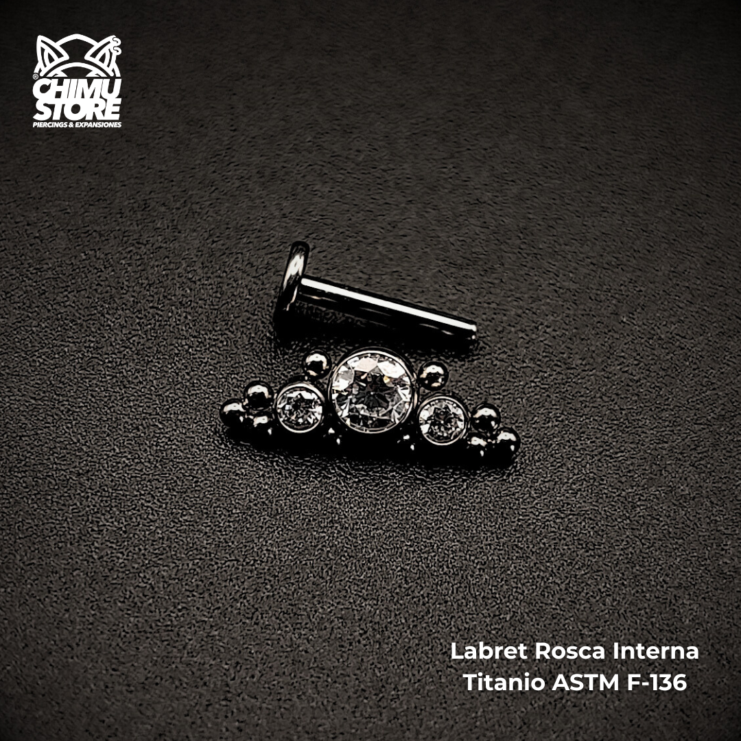 NEW Labret (HC) Titanio ASTM F-136 - Cluster 3 Zirconias y Cuentas (1,2mm) (16G)