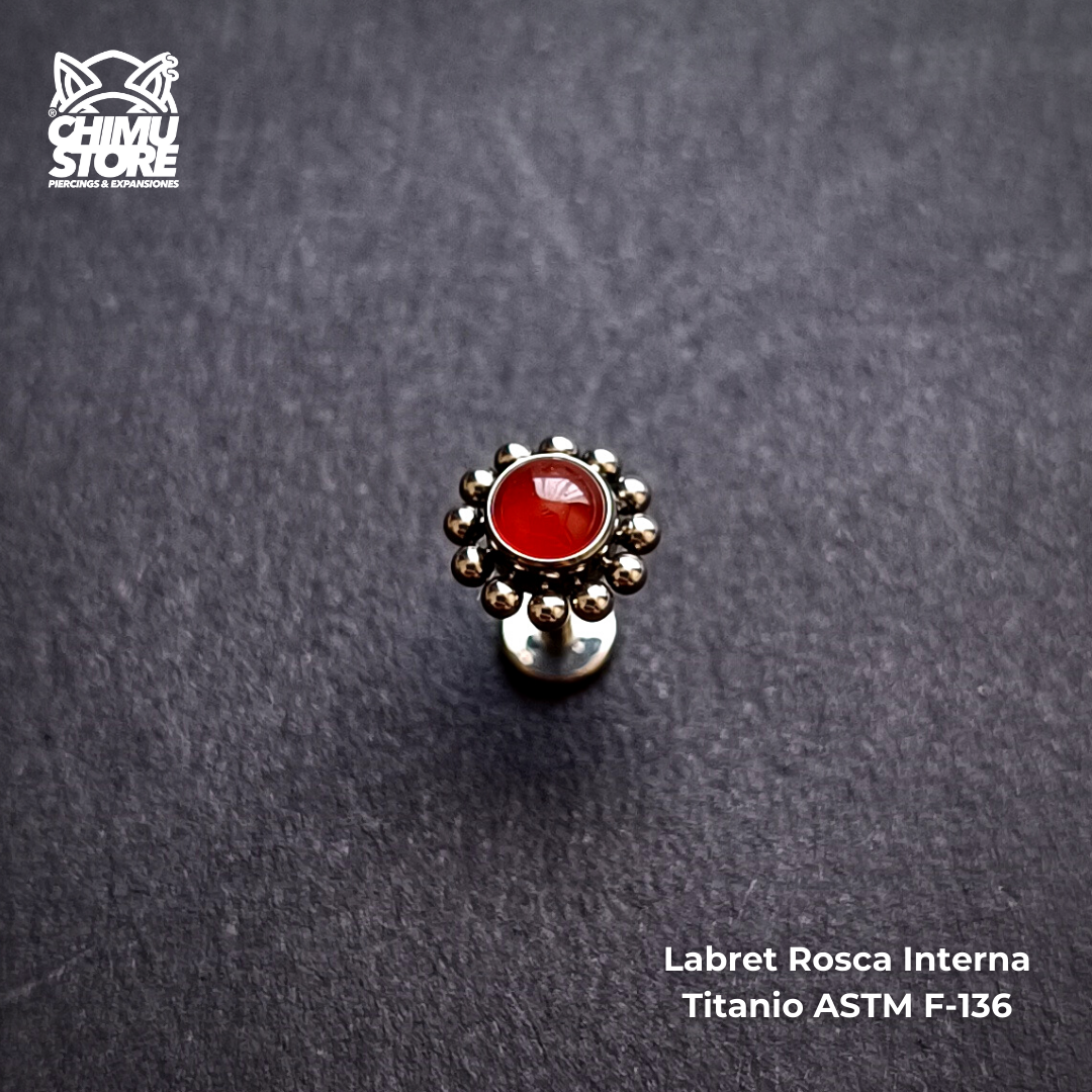 Labret Titanio ASTM F-136 - Carnelian Bordeado de Cuentas (1,2mm;6mm) (16G)