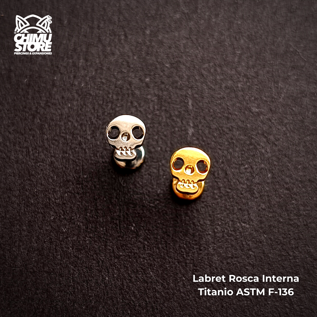 Labret Rosca Interna Titanio ASTM F-136 - Calavera (1,2mm;6mm) (16G)