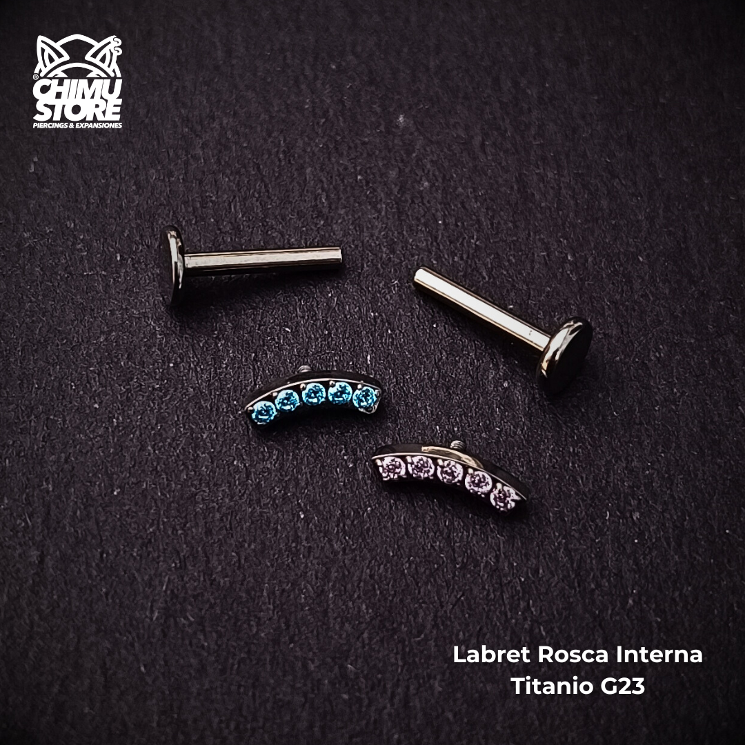 Labret Titanio G23 - Cluster Recto 5 Cristales (1,2mm;8mm) (16G)