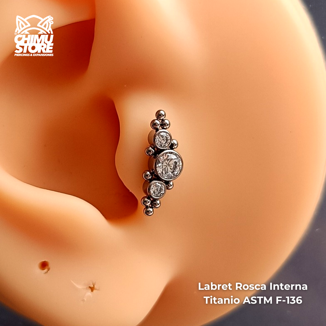 Labret Titanio ASTM F-136 - Cluster 3 Zirconias y Cuentas (1,2mm;8mm) (16G)