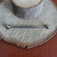 Industrial Barbell Titanio G23 - 5 Colores (1,6mm;34mm;5x5) (14G)