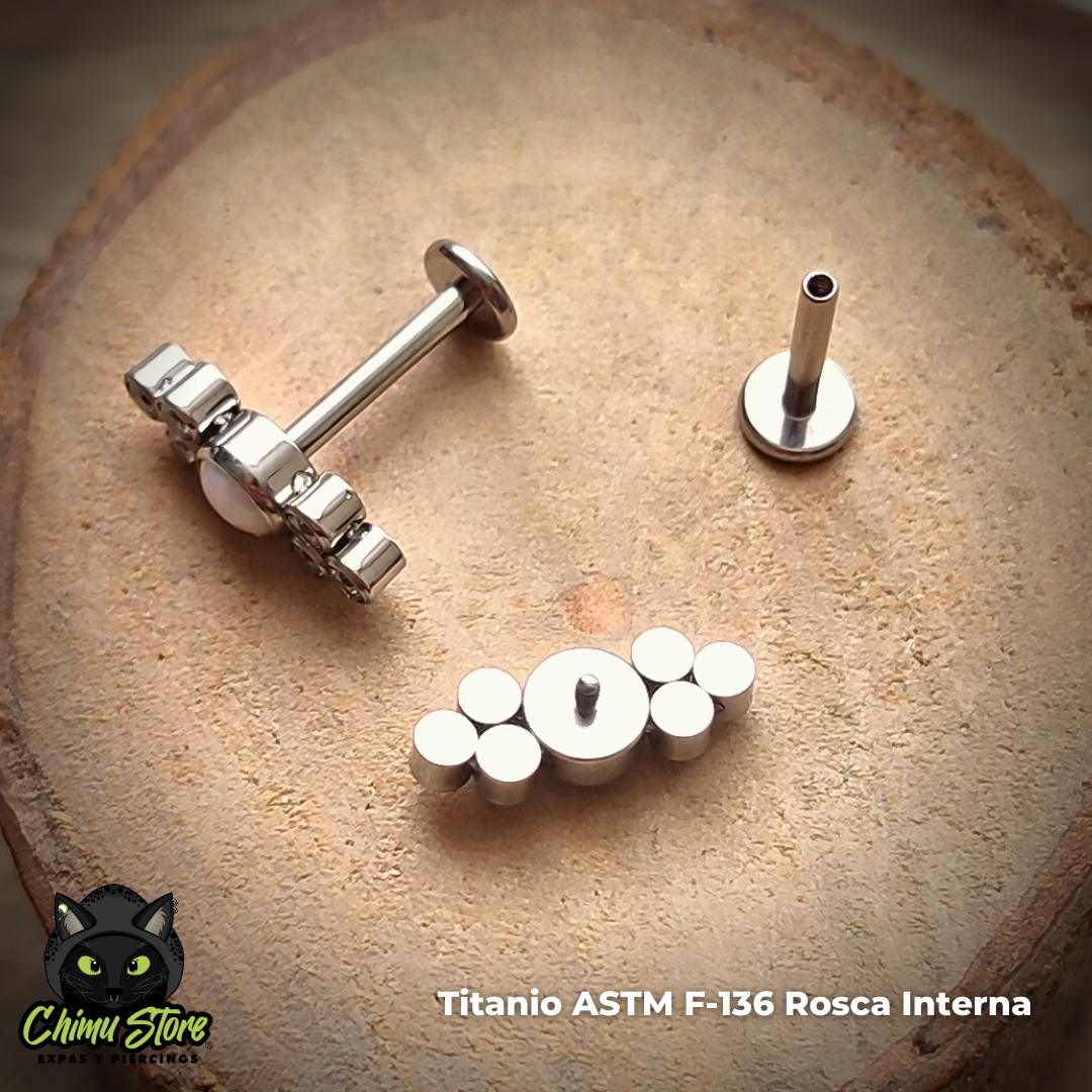Labret Titanio ASTM F-136 - Op17 Blanca y Zirconias Triples (1,2mm;8mm) (16G)