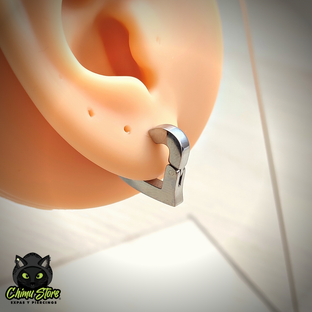 Piercing Lobulo Acero Inoxidable - Corazon Curvo (1mm) (18G)