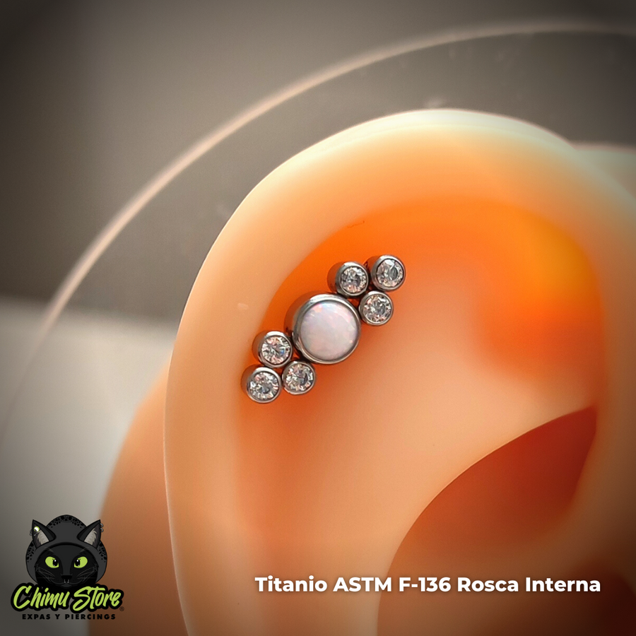 Labret Titanio ASTM F-136 - Op17 Blanca y Zirconias Triples (1,2mm;8mm) (16G)